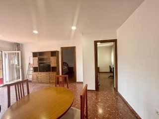 Piso en alquiler en Pajaritos - Plaza de Toros en Granada