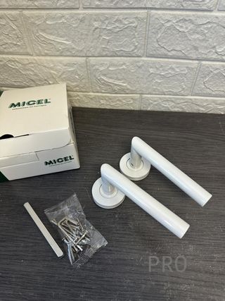 Juego de manilla Micel