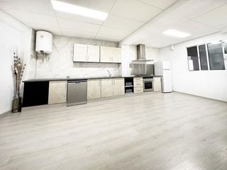 Local comercial en venta en Crevillent