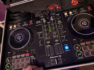Pioneer DDJ-400 + Auriculares Beats Mixr