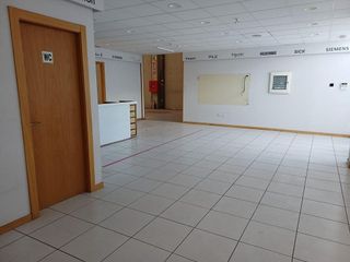 Nave industrial en alquiler en Peñacastillo - Nueva Montaña en Santander