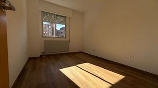 Piso en alquiler en Buenavista-Valparaíso-La Legua en Toledo