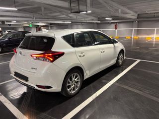 Toyota Auris Sedan 1.4 D-4D 90 CV | 2015