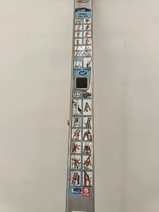 Escalera de aluminio 7 peldaños