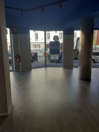 Local comercial en alquiler en Fontanal - San Carlos - San José en Sevilla