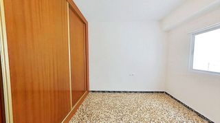 Piso en alquiler en Carolinas Bajas en Alicante