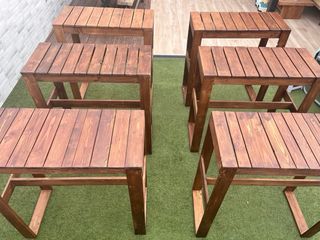 Mesa alta de bar de madera maciza ,hecha a mano