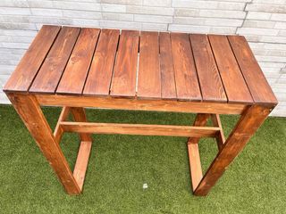 Mesa alta de bar de madera maciza ,hecha a mano