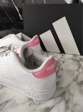 Zapatillas Adidas Blancas y Rosas