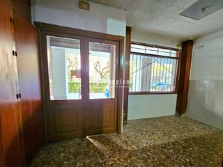 Local comercial en alquiler en Reyes Católicos en Alcalá de Henares