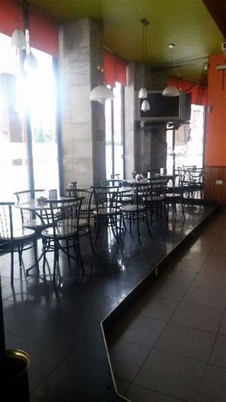 Local comercial en venta en Huerta del Rey en Valladolid