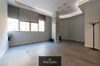 Oficina en alquiler en Zona Centro en Córdoba