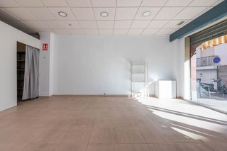 Local comercial en venta en Las Tres Cruces en Armilla