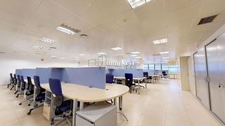 Oficina en alquiler en Os Mallos - San Cristóbal en Coruña (A)