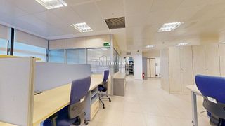 Oficina en alquiler en Os Mallos - San Cristóbal en Coruña (A)