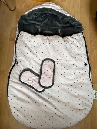 Maxi-Cosi con funda y saco