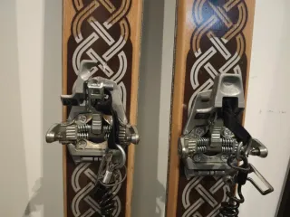 Esquís de travesía Dynafit Seven Summits