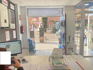 Oficina en alquiler en La Jota en Zaragoza