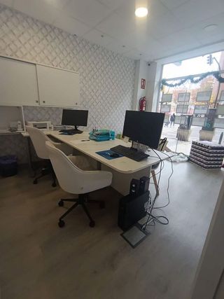 Oficina en alquiler en La Jota en Zaragoza