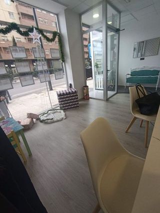 Oficina en alquiler en La Jota en Zaragoza