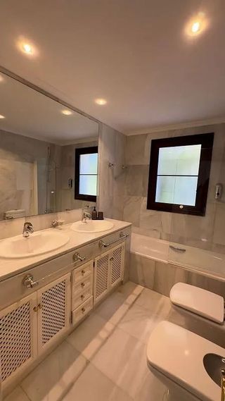 Chalet en alquiler en Elviria en Marbella