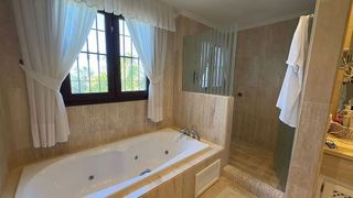 Chalet en alquiler en Elviria en Marbella