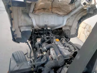 Nissan Cabstar 2003 multilift