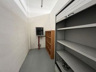 Nave industrial en alquiler en Port en Badalona