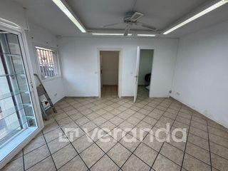 Local comercial en venta en Centre - Cordelles en Cerdanyola del Vallès