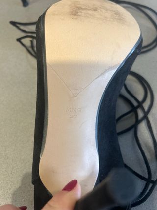 Sandalias Mango tacón atadas negro