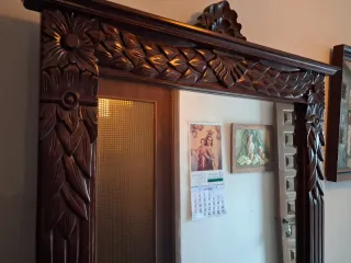 Recibidor antiguo espejo y mueble madera