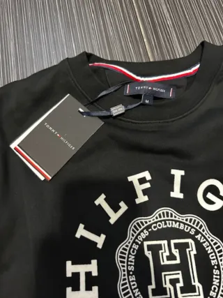 Sudadera Tommy Hilfiger Negra