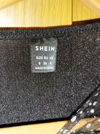 Top negro Shein con detalles de tul y lunares S 36