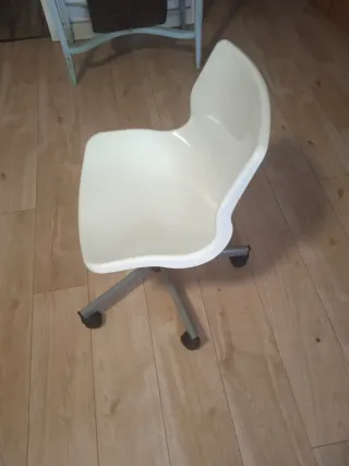 Silla de oficina giratoria