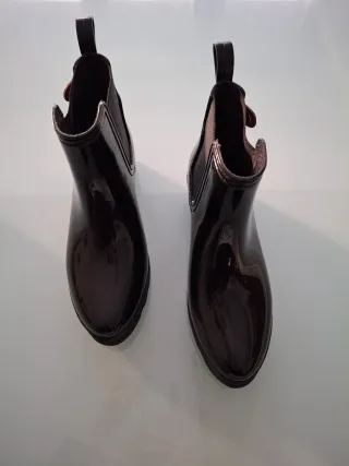 Botas de agua negras talla 39. Sin estrenar
