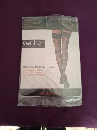 Medias Yenita Hold Ups con Costura Negra