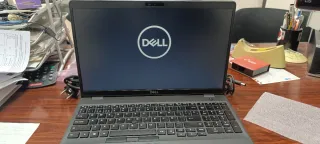 Portátil Dell 5500