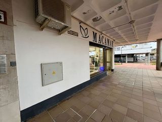 Local comercial en venta en Vista Azul - Consolación en Dos Hermanas