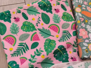 Lote de 4 telas infantiles