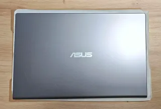 ASUS F515EA i5 24GB RAM 512GB SSD