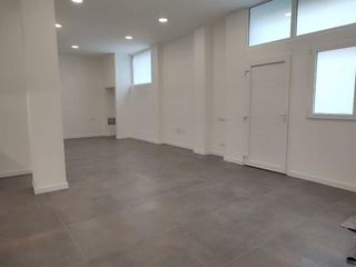 Local comercial en alquiler en Marxalenes en Valencia