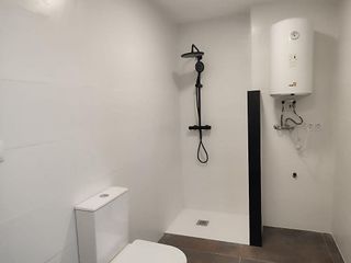 Local comercial en alquiler en Marxalenes en Valencia