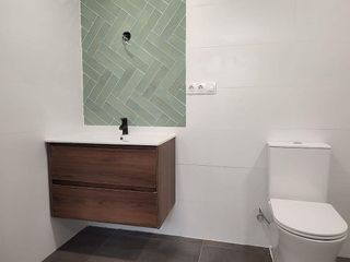 Local comercial en alquiler en Marxalenes en Valencia