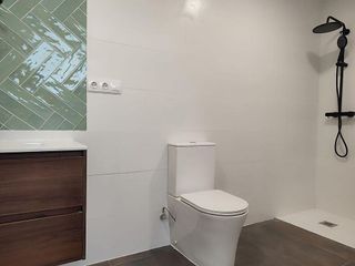 Local comercial en alquiler en Marxalenes en Valencia