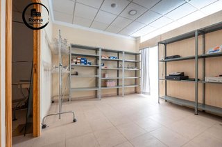 Local comercial en venta en Las Tres Cruces en Armilla