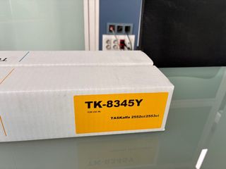 3 Tóner Kyocera TK-8345K Negro, azul y amarillo