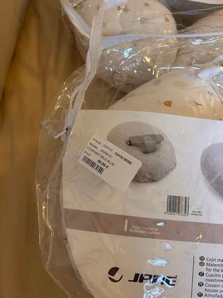 Cojín Maternal y Lactancia Jane con Funda