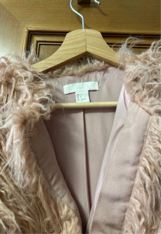 Abrigo pelo rosa H&M talla S
