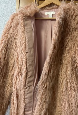 Abrigo pelo rosa H&M talla S