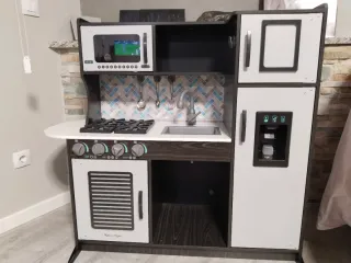 Cocinita de madera infantil